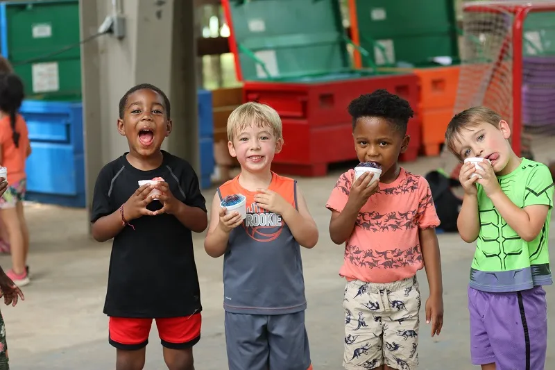 kids eating snowcones