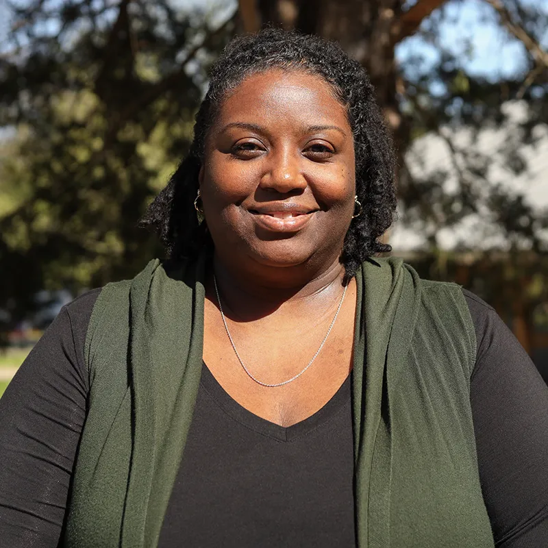 LaShandra Artis Headshot